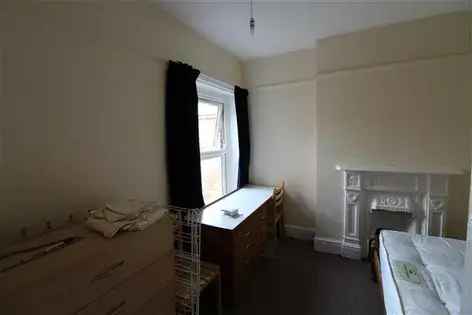 4 Bedroom Student House Southampton 33m² July 2025
