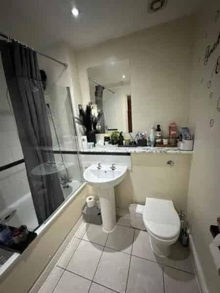 Flat For Rent , London, England