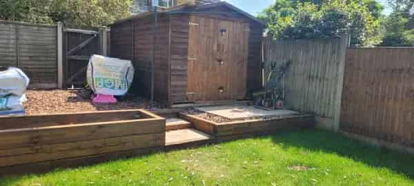 2 Bed Mid Terrace House Near City Centre