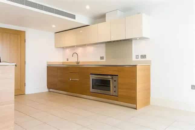 Luxury 3 Bed River View Apartment St George Wharf London
