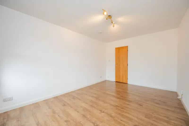 2 Bed Flat in Carron Gardens Stonehaven