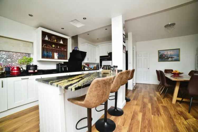 3 Bed Semi Detached House Near University