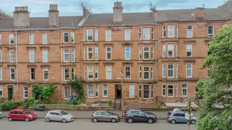 2 Bedroom Flat for Sale West Scotland