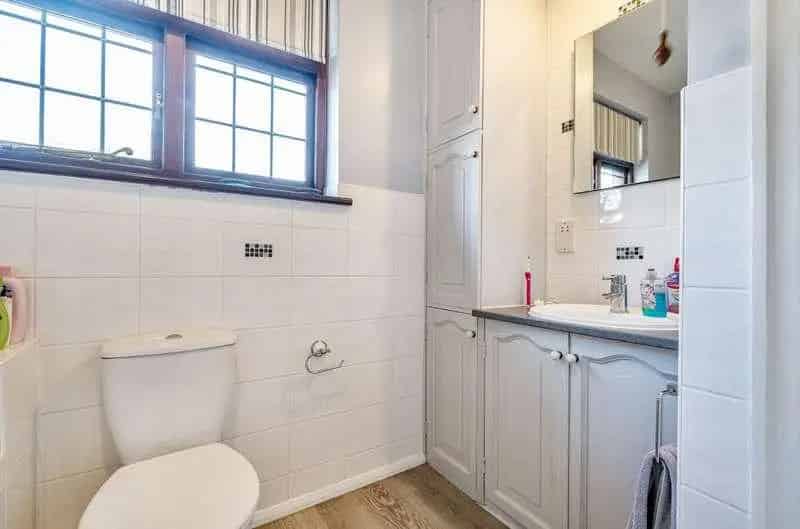 4 Bed Detached House for Sale Near West Wycombe