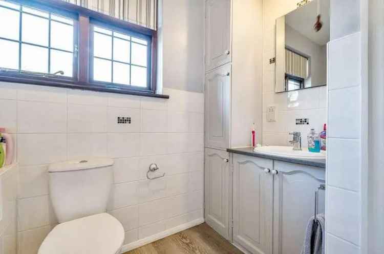 4 Bed Detached House for Sale Near West Wycombe
