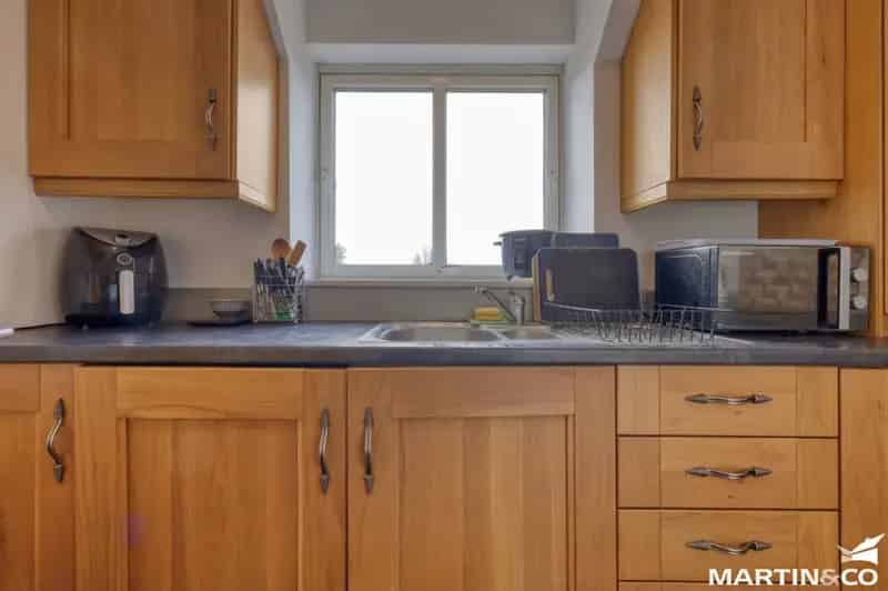 2 Bedroom Chelmsford Apartment For Sale - Top Floor, Parking