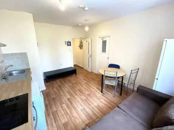 Flat For Rent , Portsmouth, England