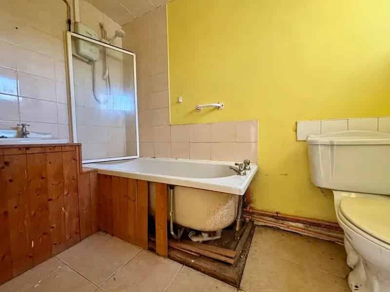 3 Bedroom Semi Detached House for Sale North Littleton Worcestershire