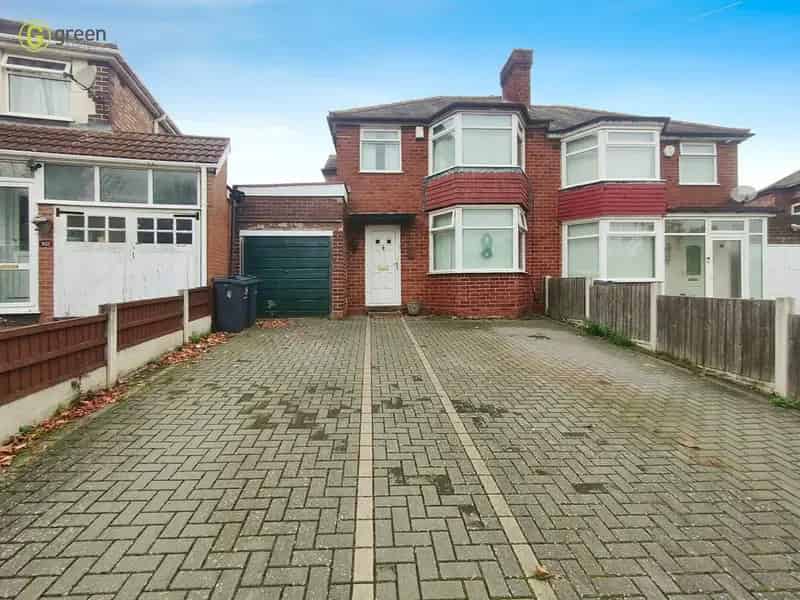 3 Bedroom Semi-Detached House for Sale