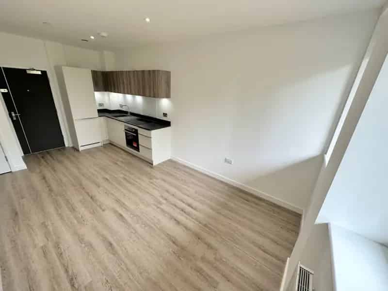 1 Bedroom Flat To Rent Available 19072025