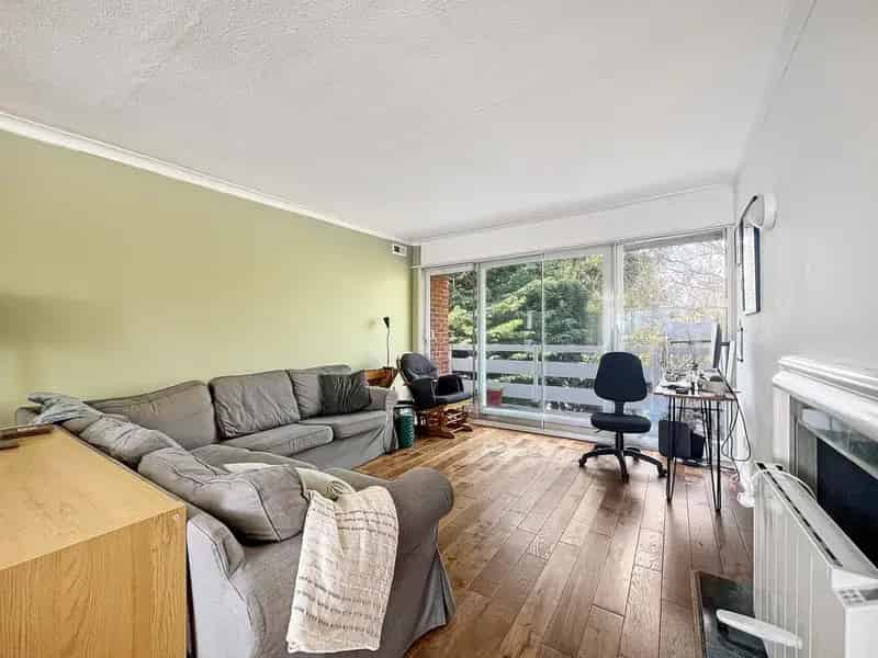 3 Bedroom Flat for Sale