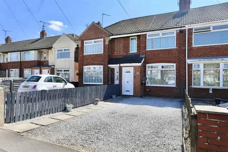 2 bedroom terraced house for sale