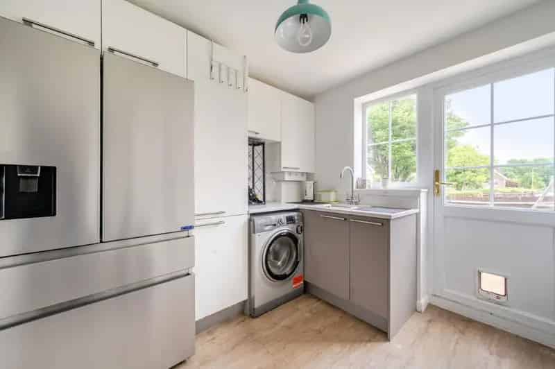 4 Bed Detached House for Sale in Hatch Warren