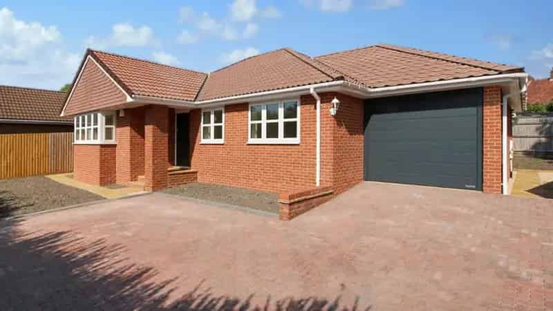 3 bedroom Bungalow
 For Sale