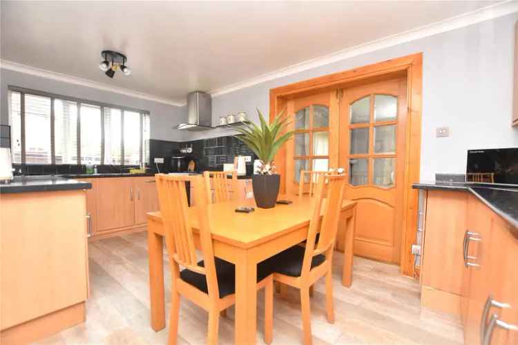 House For Sale in Leeds, England