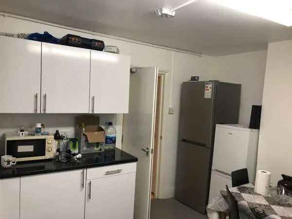 Flat For Rent in London, England