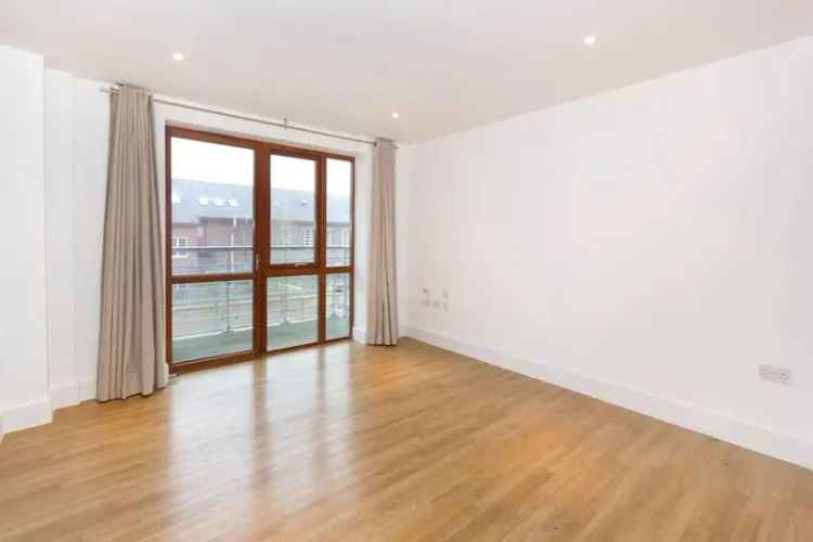 2 Bedroom Apartment to Rent in Cambridge
