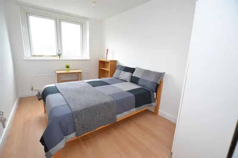 3 Bedroom Flat to Rent in Angel Near Angel Station