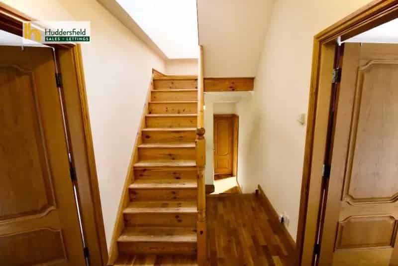 9 Bedroom Semi Detached House to Rent