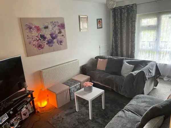 Flat For Rent in London, England