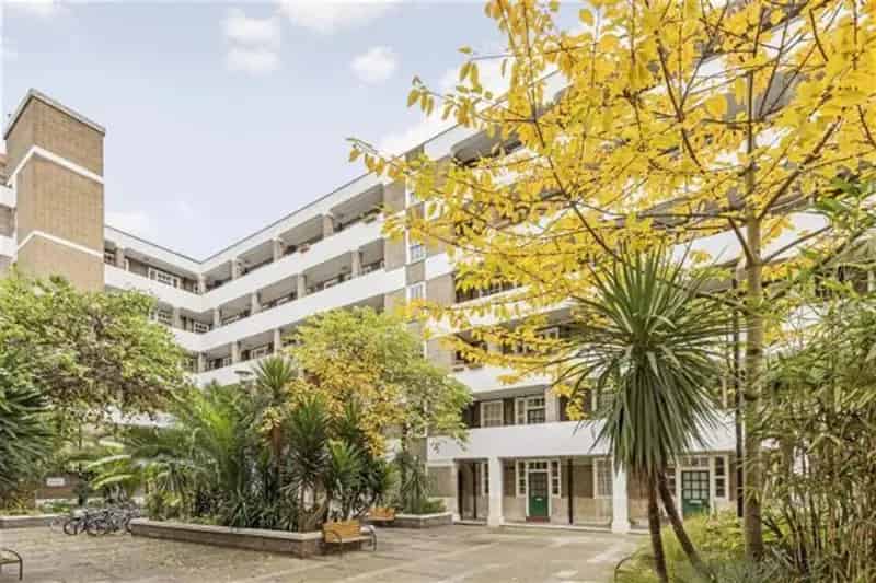 2 bedroom Flat
 To Let