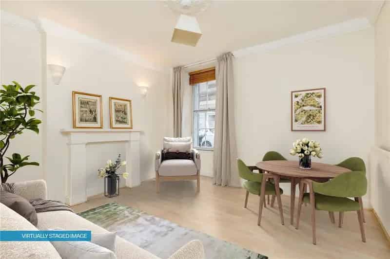 2 Bedroom Apartment for Sale in Stockbridge Edinburgh