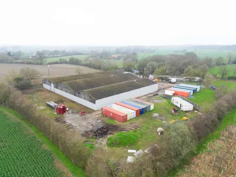 Warehouse for Distribution Logistics 3 Bays 2 Loading Doors
