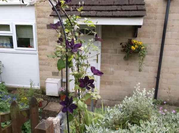 2 Bed Mid Terrace House with Garden and Off Road Parking