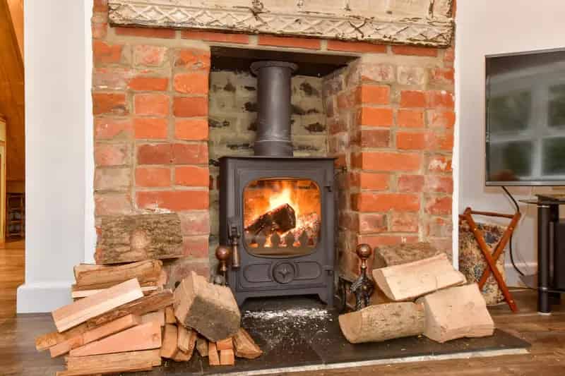 2 Bedroom Cottage for Sale Freshwater Isle of Wight