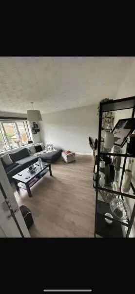 Flat For Rent in Tunbridge Wells, England