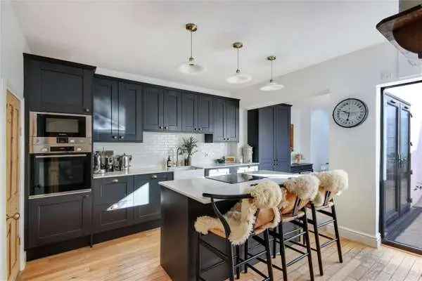 Stylish Victorian House in Tunbridge Wells