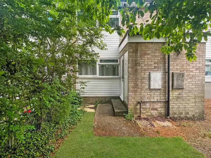 2 Bedroom Maisonette for Sale