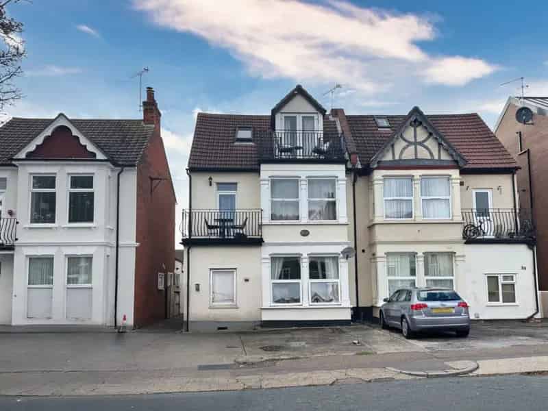 1 bedroom Flat
 For Sale