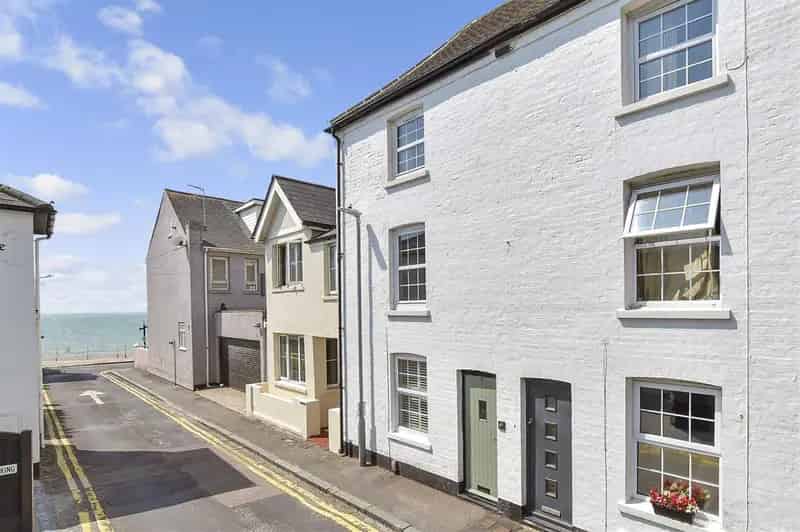 3 Bedroom Beach Cottage For Sale