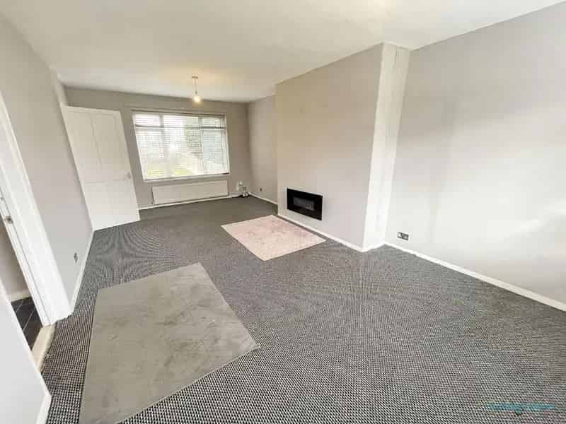 3 Bed Property for Sale Near A45 Coventry Road