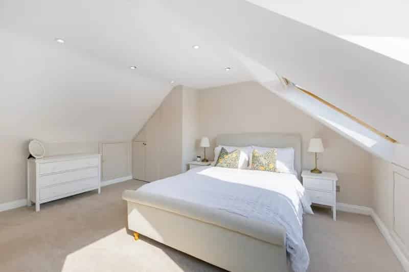 4 Bedroom Terraced House for Sale in Peaceful Village Setting