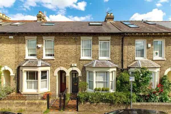 Cambridge Townhouse 35 Mawson Road: Stylish 3-Floor Home with Garden