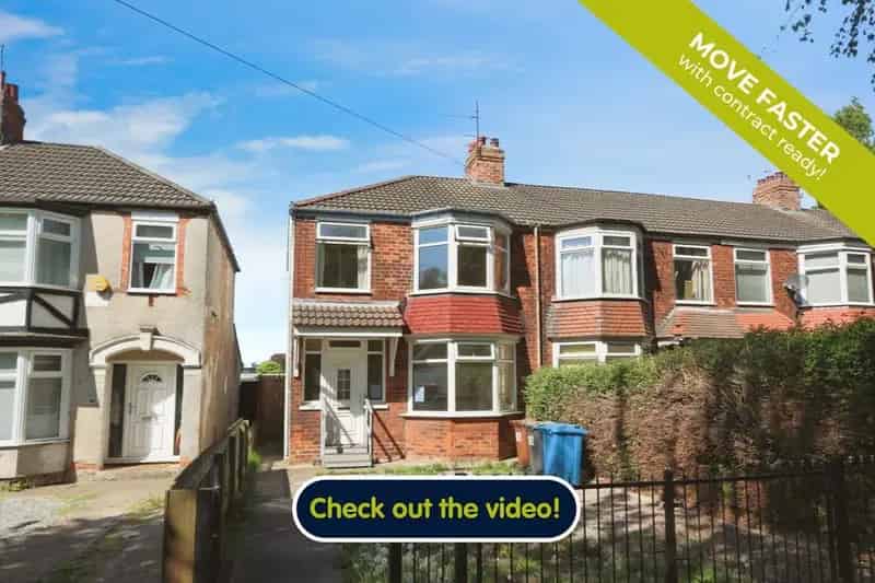 3 bedroom end of terrace house for sale