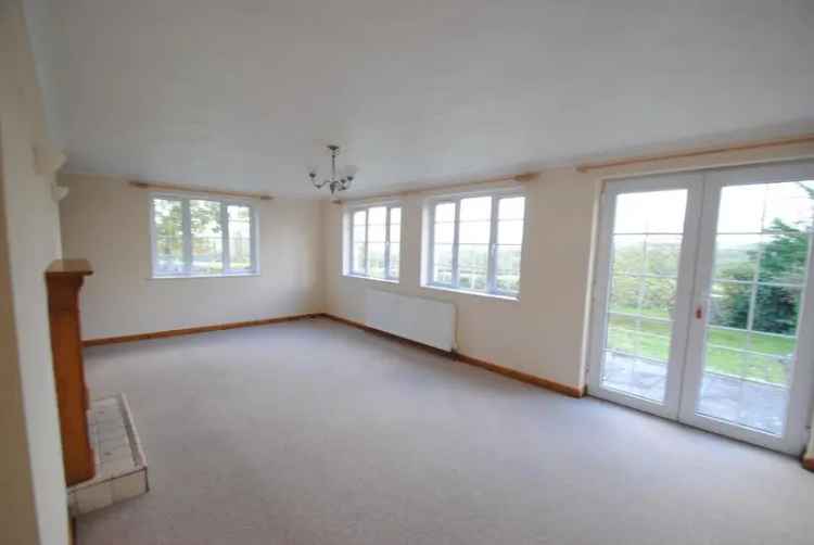 3 Bedroom Detached House to Rent