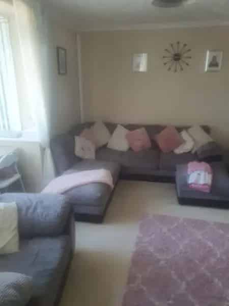 3 Bedroom House Near Schools and Shops