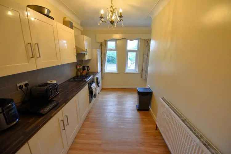 5 bedroom flat to rent