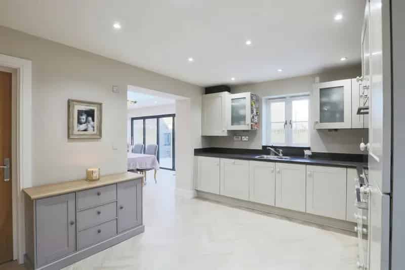 5 Bed Extended Detached Family Home Summers Way