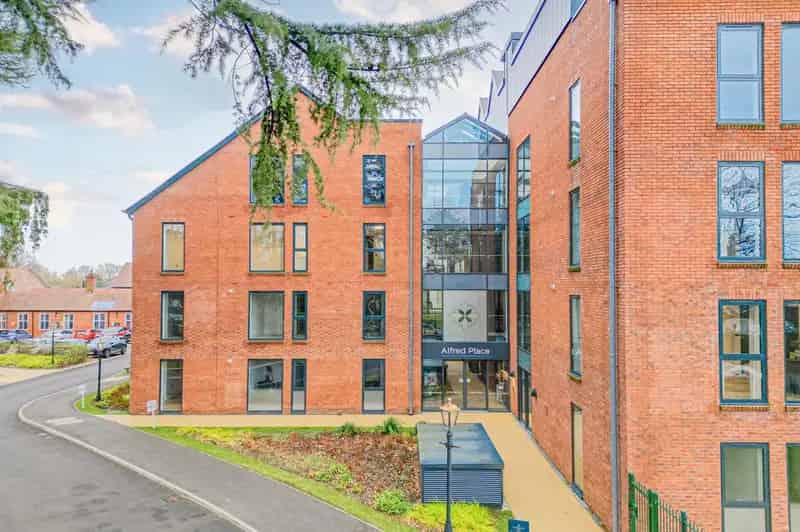 3 Bedroom Duplex Apartment for Sale in Solihull