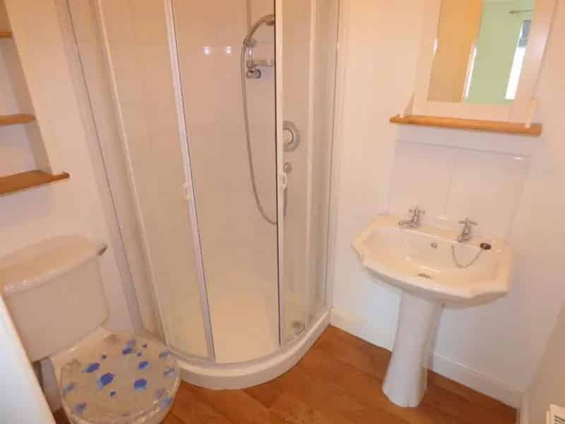 4 Bed Waterside Townhouse Beverley - Modern Family Home