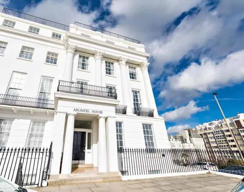 Luxury 2 Bedroom Seafront Apartment Kemp Town Brighton
