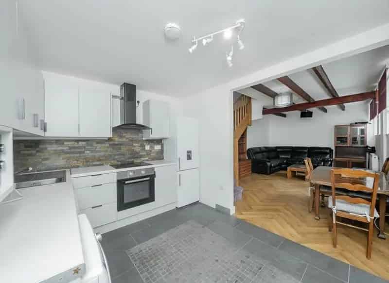 Industrial property For Sale , London, England