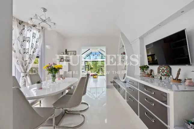 Flat for sale in Blenheim Gardens, London NW2