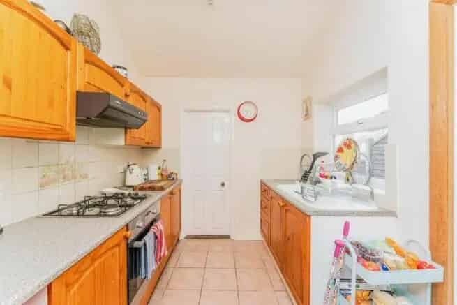 Two Bedroom Terrace House Near Kettering Town Centre