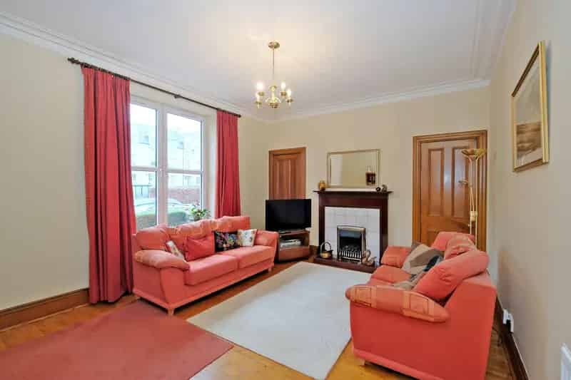 Spacious 1-Bedroom Apartment in Peterculter with Deeside Views