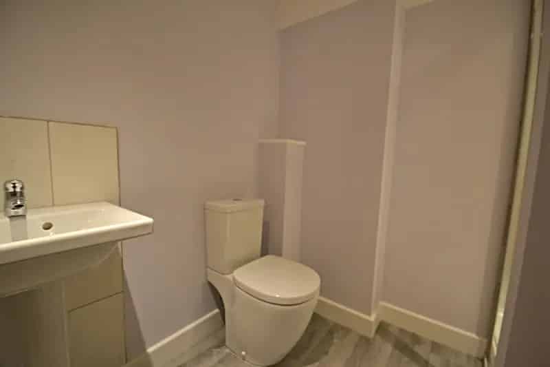 Crawley First Floor Studio Apartment